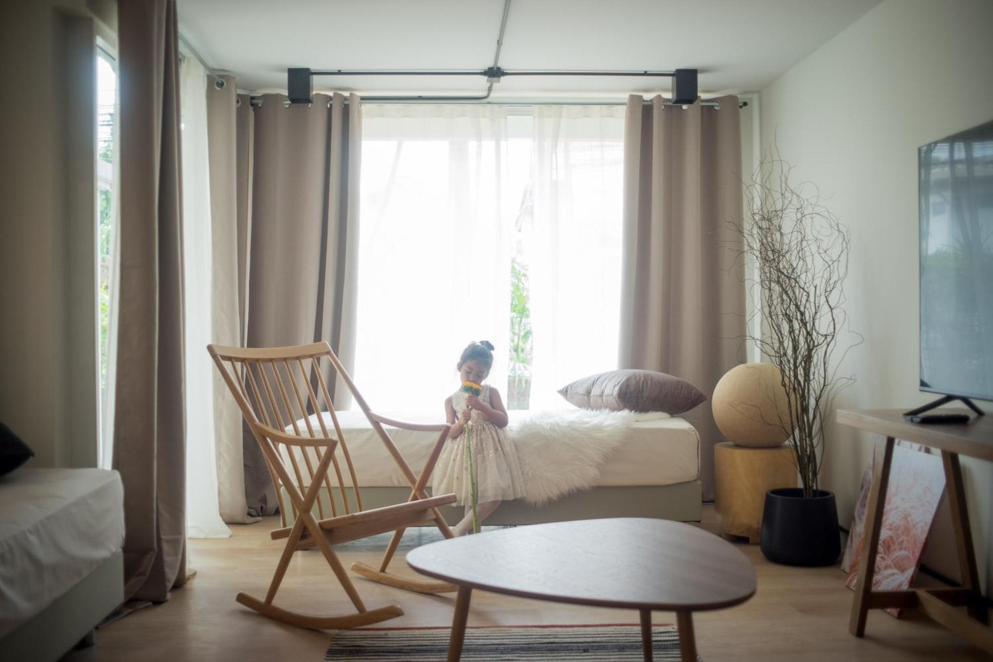 Mini-Me Hubs, Charm Suites & Pool In Old City Чіангмай Екстер'єр фото